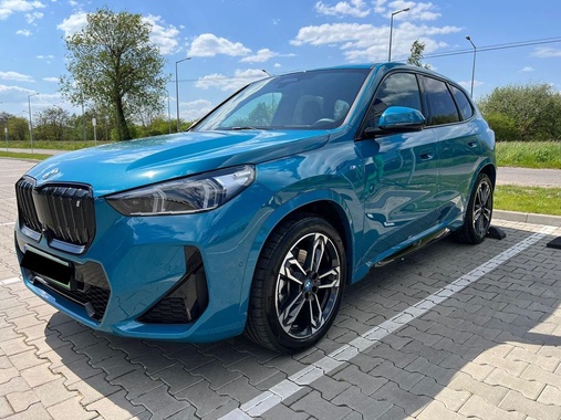 BMW iX1 2023