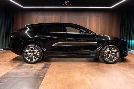 Lotus Eletre 2024