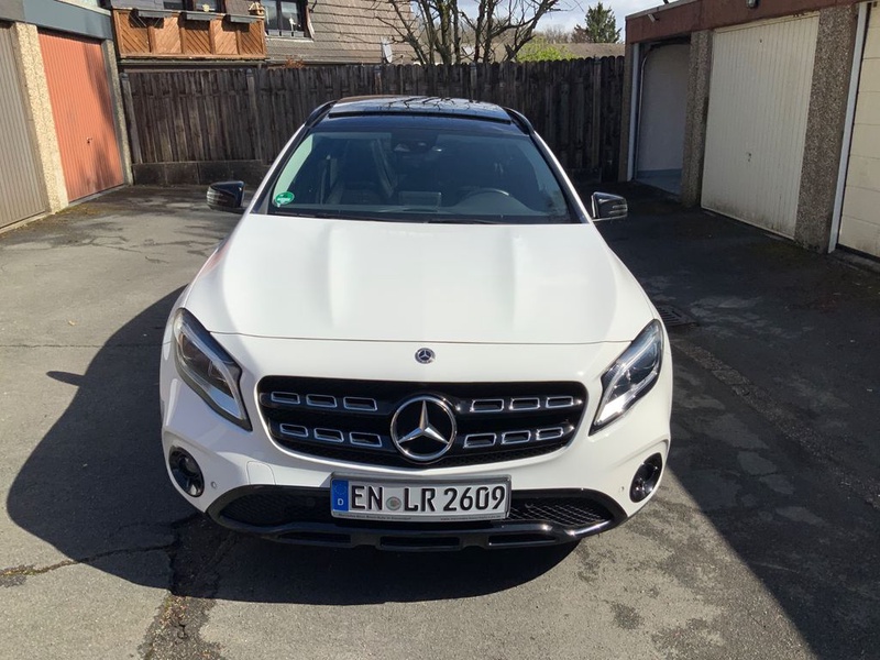 Mercedes-Benz GLA-Class