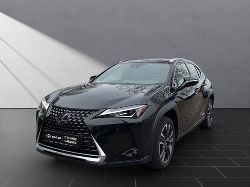 Lexus UX 2022