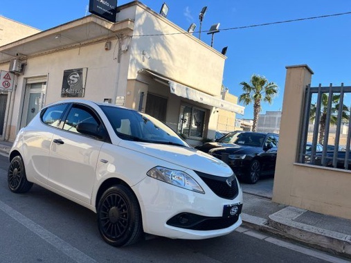 Lancia Ypsilon 2021