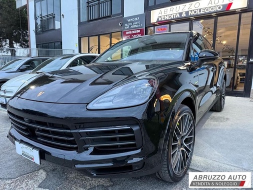 Porsche Cayenne 2022