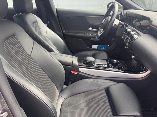 Mercedes-Benz 220 2019