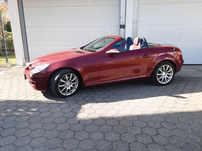 Mercedes-Benz SLK-Class