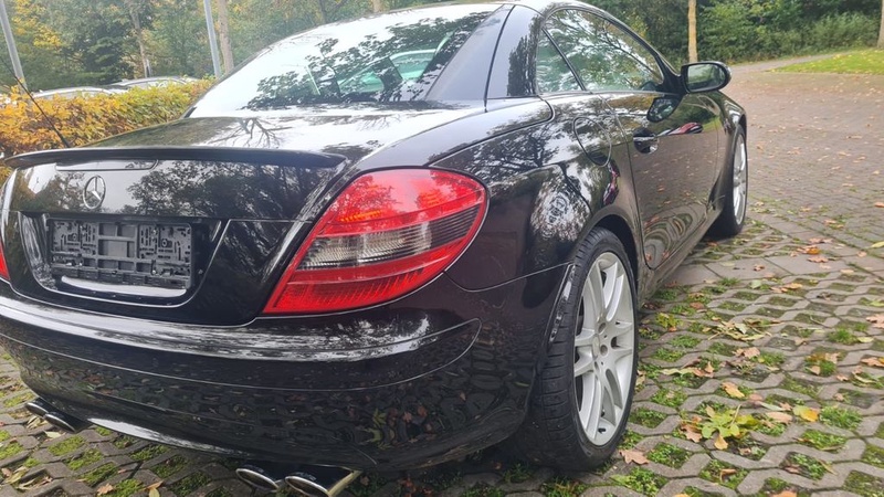 Mercedes-Benz SLK-Class