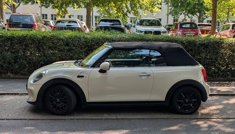 MINI Cabrio