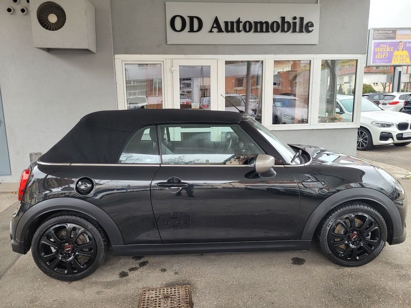 MINI Cabrio