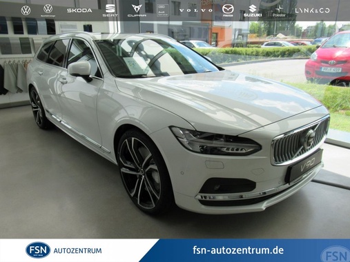 Volvo V90 2025