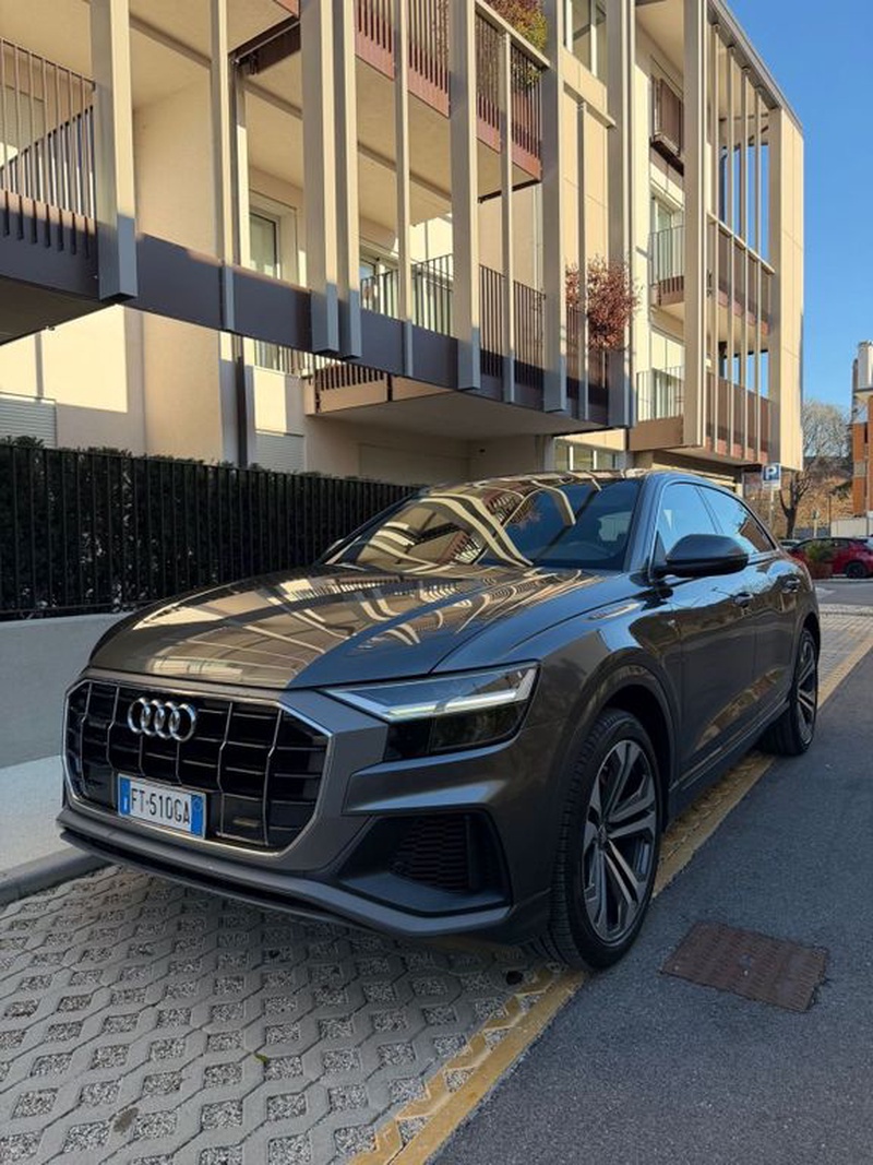 Audi Q8