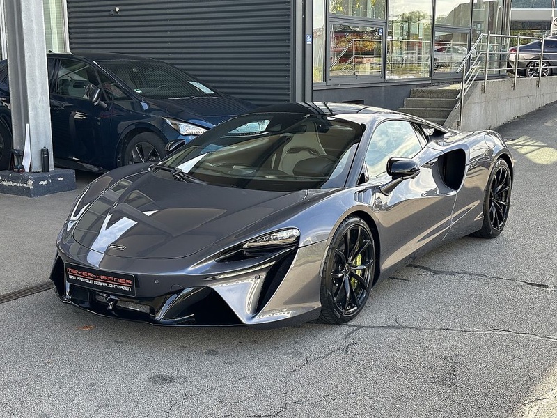 McLaren Artura