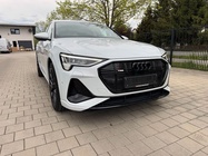 Audi e-tron 2022