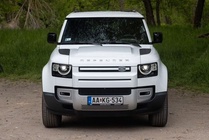 Land Rover Defender 2023