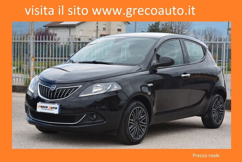 Lancia Ypsilon