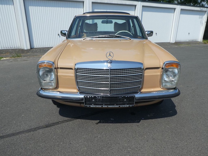 Mercedes-Benz 200