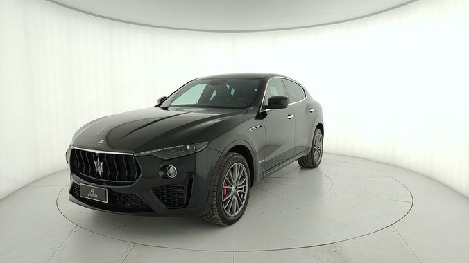 Maserati Levante 2021