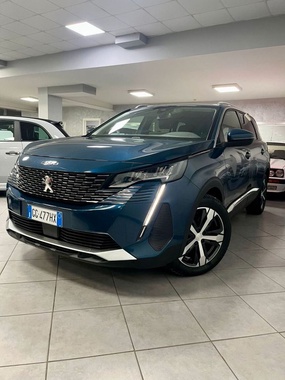 Peugeot 5008 2021