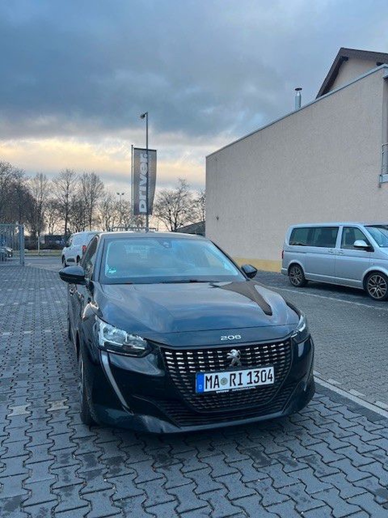 Peugeot 208