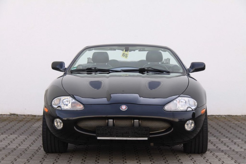 Jaguar XKR