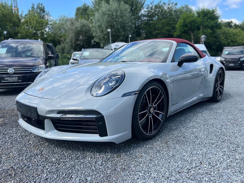 Porsche 992