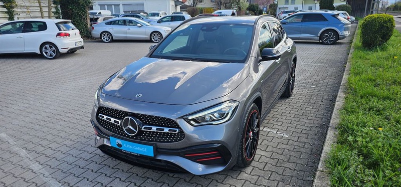 Mercedes-Benz GLA-Class