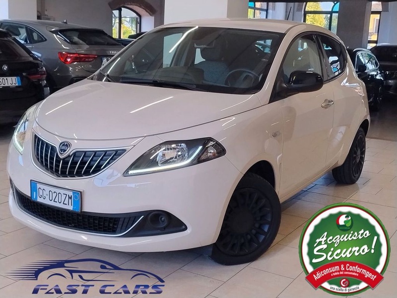 Lancia Ypsilon