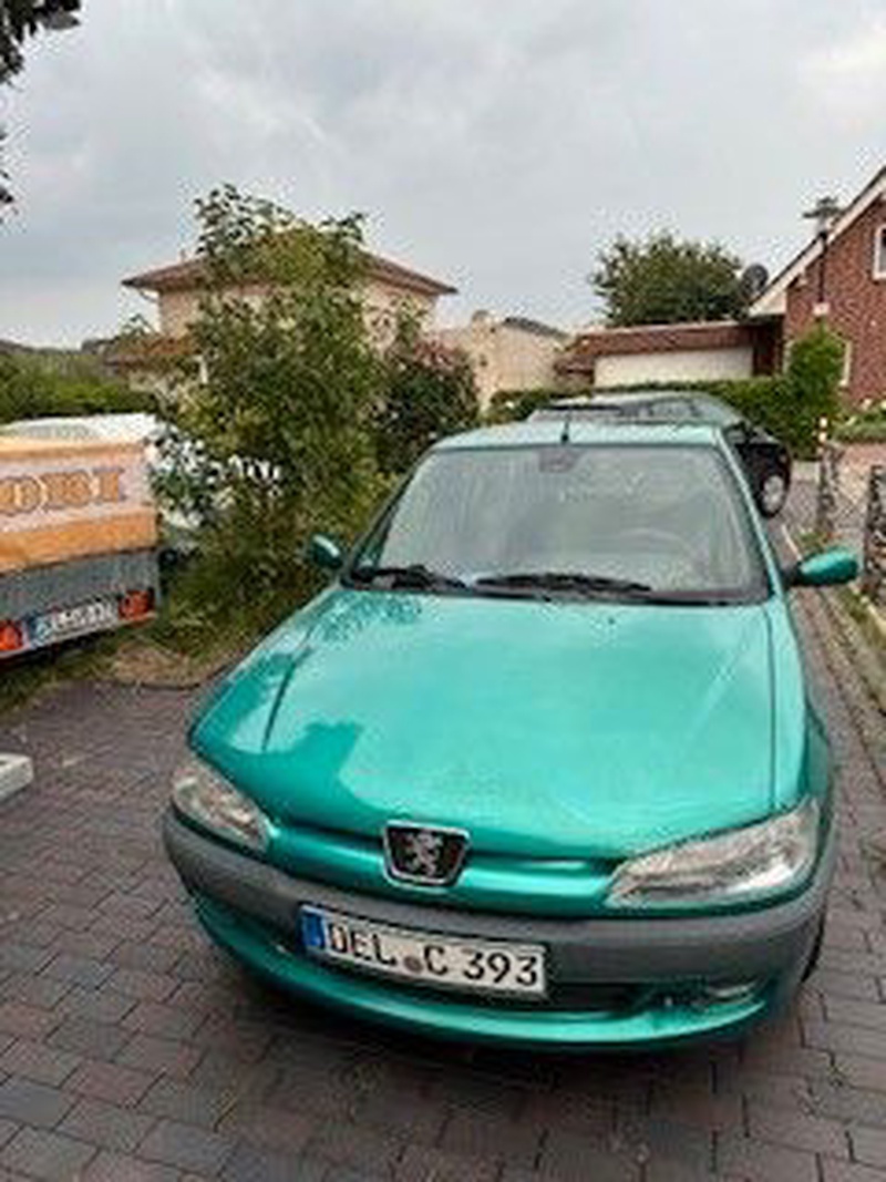 Peugeot 306