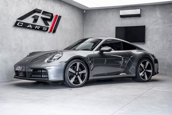 Porsche 911 2025