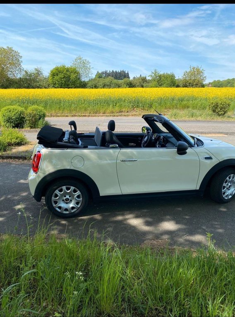 MINI Cabrio