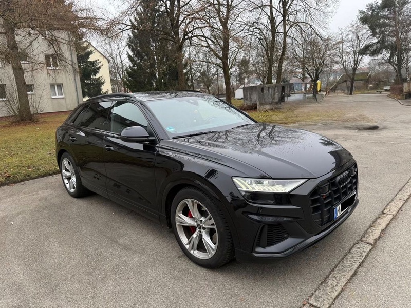 Audi SQ8