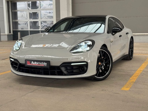 Porsche Panamera 2021