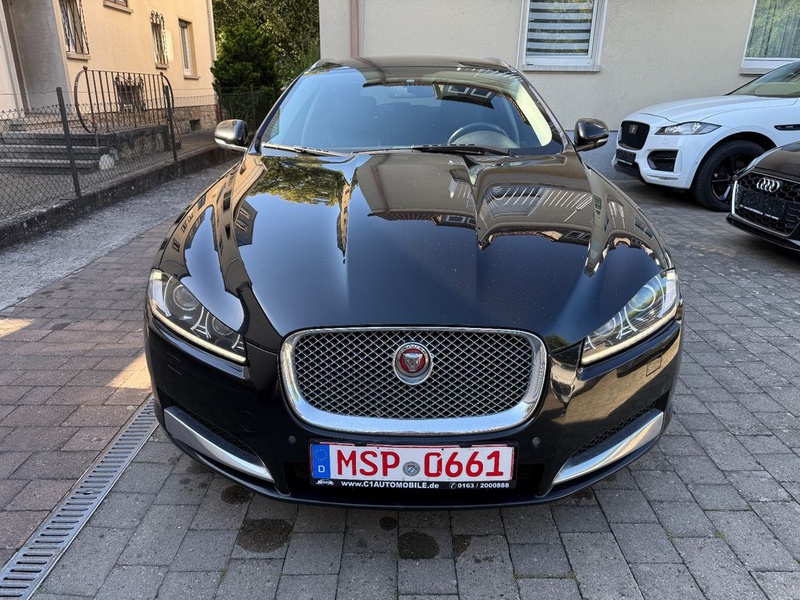 Jaguar XF