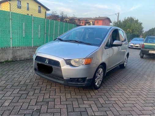Mitsubishi Colt 2010
