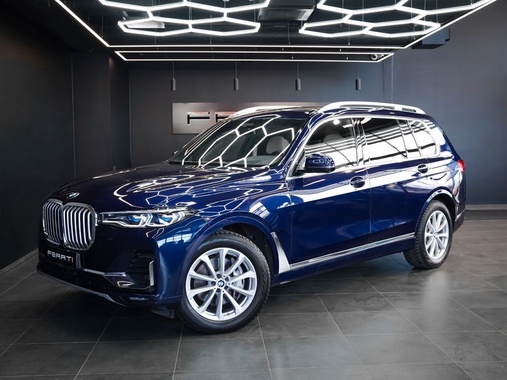BMW X7 2021