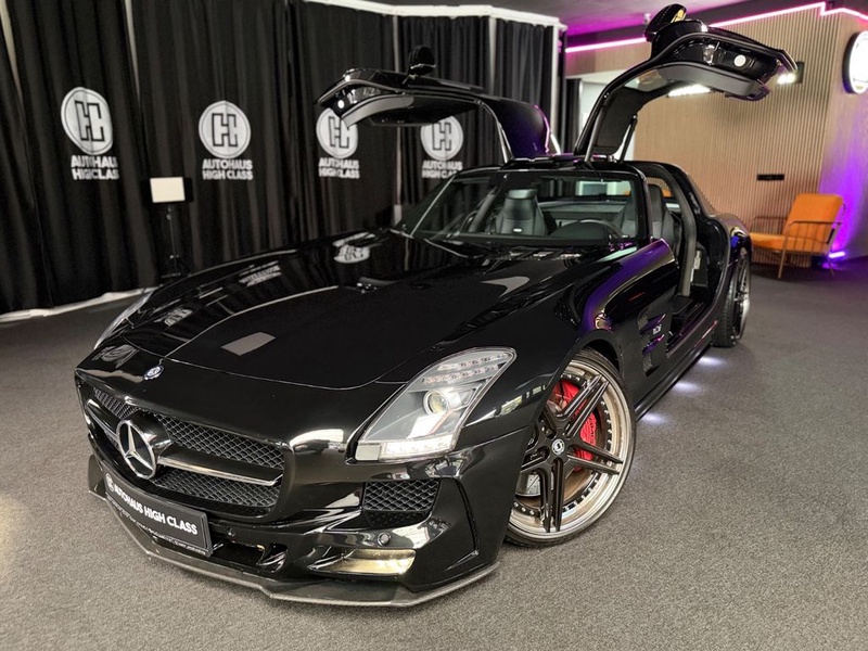 Mercedes-Benz SLS AMG