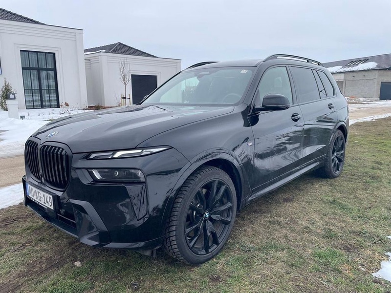 BMW X7