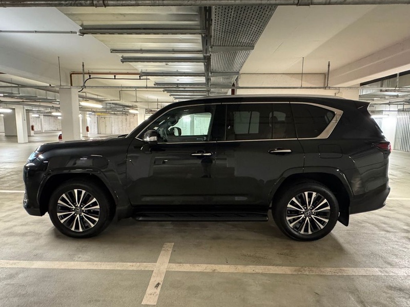 Lexus LX
