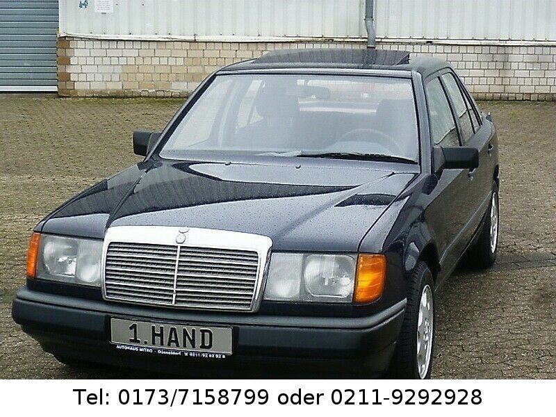 Mercedes-Benz 230