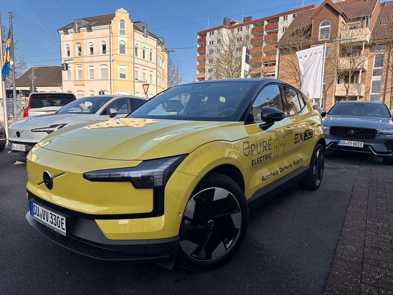 Volvo EX30