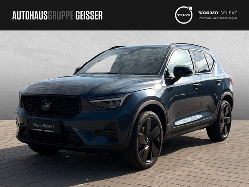Volvo XC40 2025