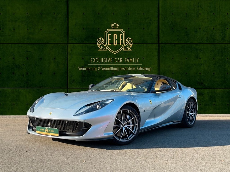 Ferrari 812
