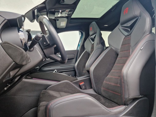 Alfa Romeo Junior 2025