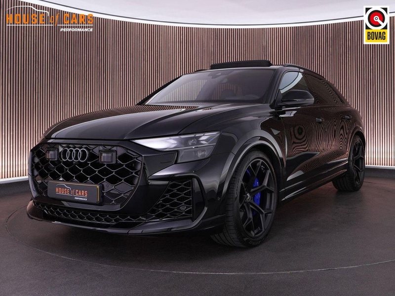 Audi RSQ8