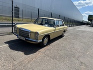 Mercedes-Benz 200 1974