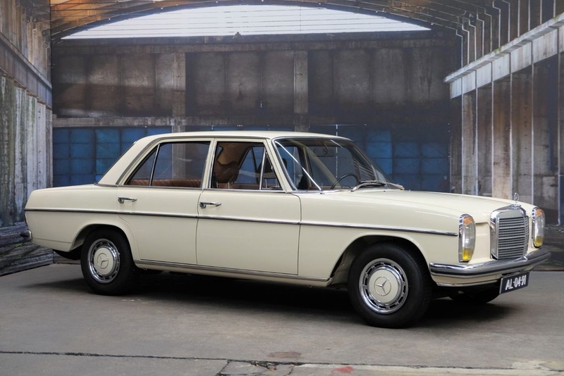 Mercedes-Benz 200