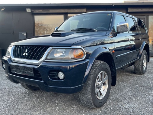 Mitsubishi Pajero 2004