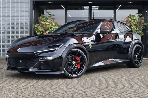 Ferrari Purosangue 2024