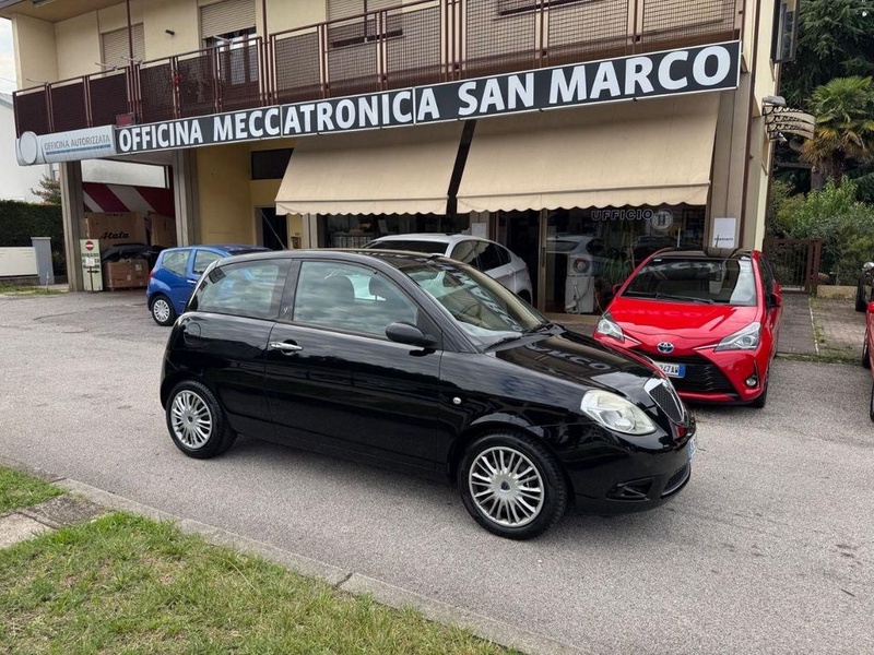 Lancia Ypsilon
