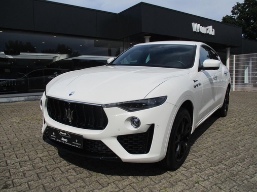 Maserati Levante 2022