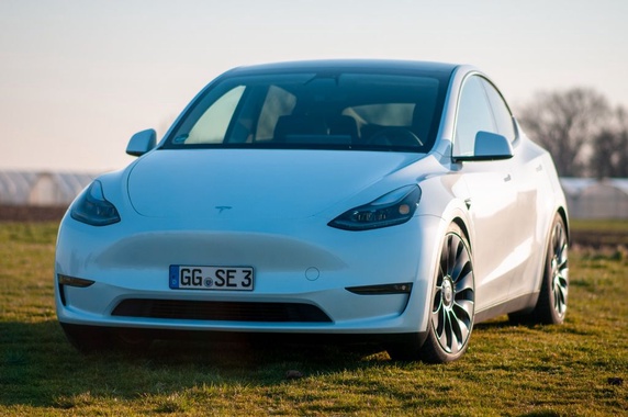 Tesla Model Y 2022
