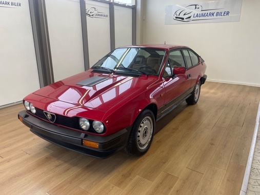 Alfa Romeo GTV 1984